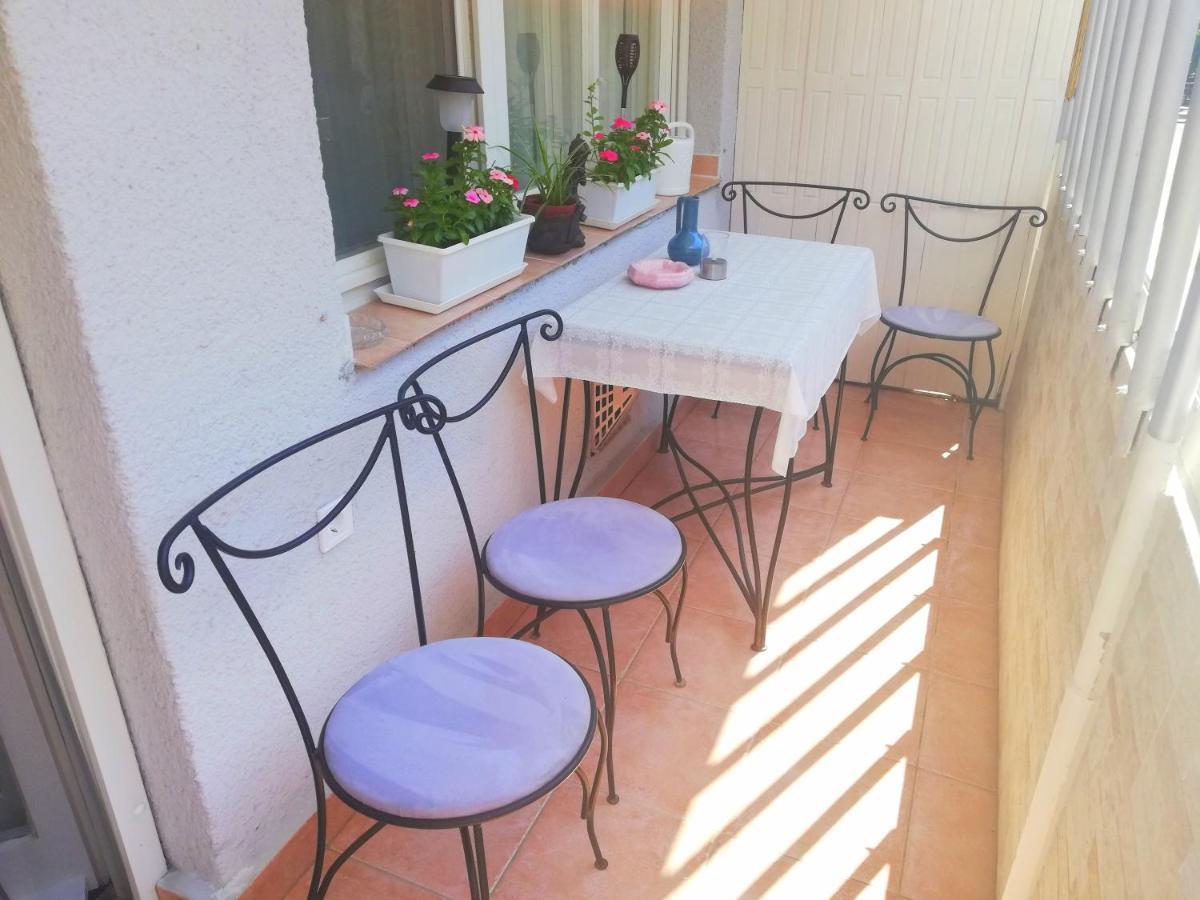 Strandfuerdo Apartman เอ็กเกอร์ ภายนอก รูปภาพ