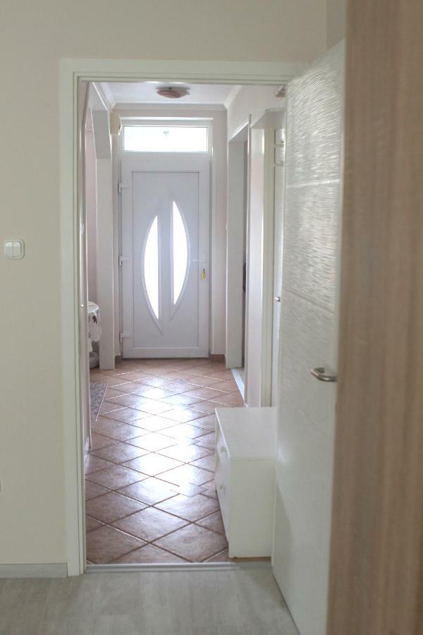 Strandfuerdo Apartman เอ็กเกอร์ ภายนอก รูปภาพ