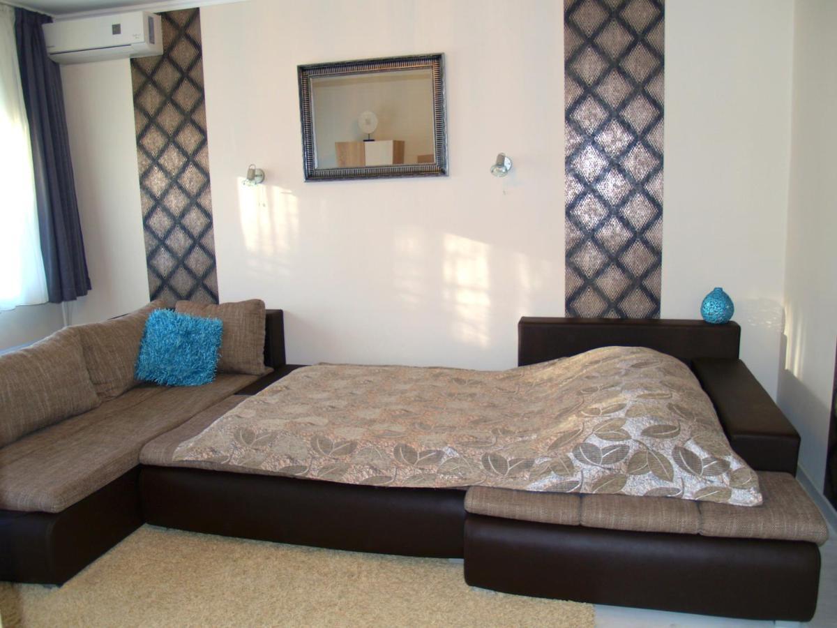 Strandfuerdo Apartman เอ็กเกอร์ ภายนอก รูปภาพ